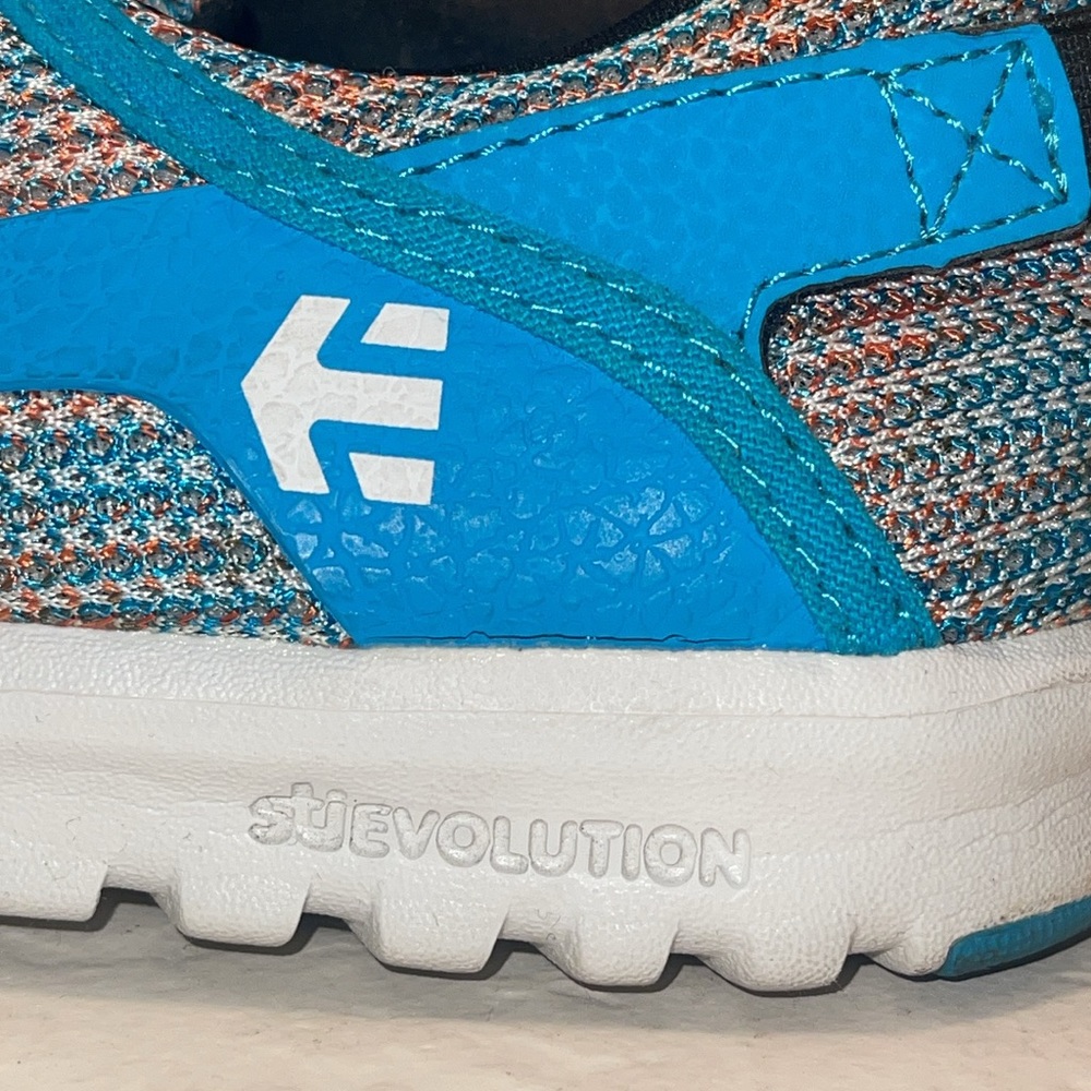 ETNIES SCOUT WOMAN’S SHOE BLUE/MULTICOLOR TOP SZ 8 PRE OWNED EXCELLENT CONDITION - Picture 7 of 15